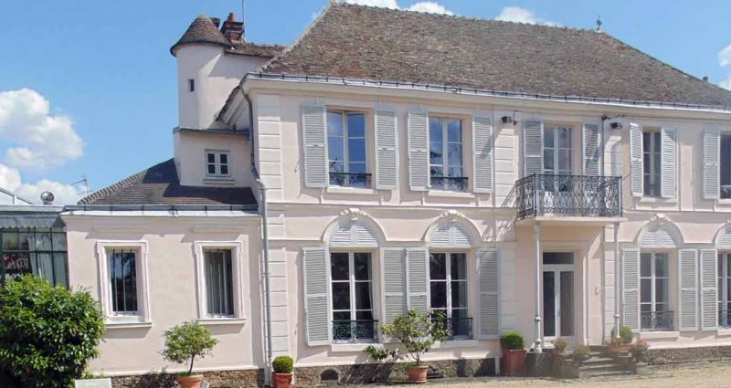 Maison d'hôte à Neauphle Le Château - 78640 Yvelines